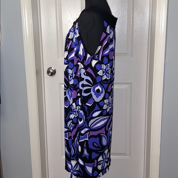 Dress - Picture 4 of 6